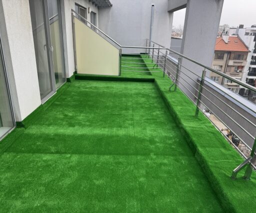 Монтаж изкуствена трева