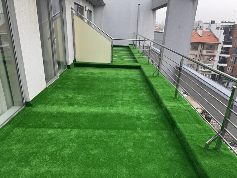 Монтаж изкуствена трева
