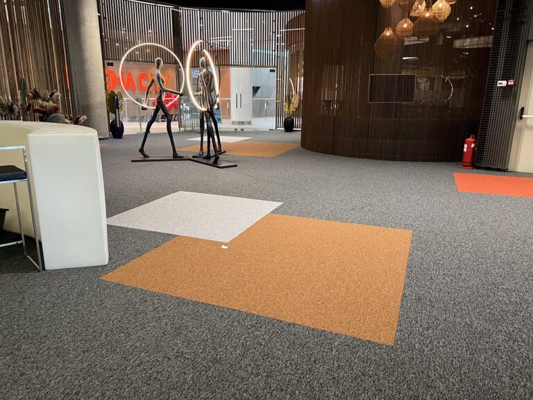 Interior 10