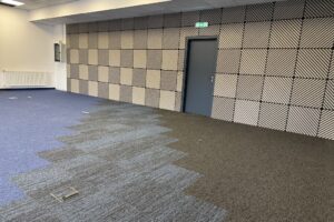 Монтаж на мокет и ламперия Kostal